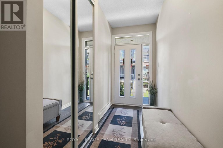 28643130/220-pembina-private/riverside-southgloucester-glen/ottawa/ontario/K4M0G7_4