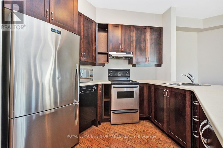 27937706/124-guigues-avenue/lower-townbyward-market/ottawa/ontario/K1N5H7_13