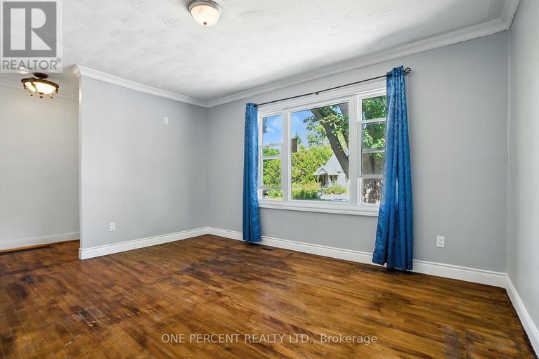 28852356/279-anna-avenue-w/carlington/ottawa/ontario/K1Z7V5_7