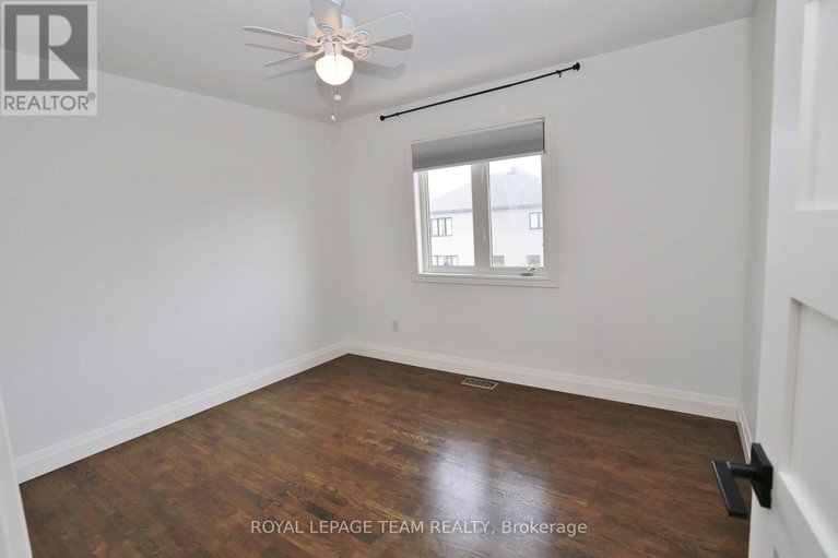 29107094/78-friendly-crescent/stittsville-south/ottawa/ontario/K2S2B5_15