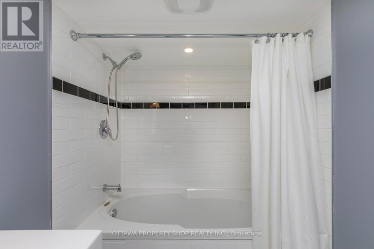 28818668/2428-greys-creek-road/osgoode-twp-north-of-reg-rd-6/ottawa/ontario/K4P1N7_28