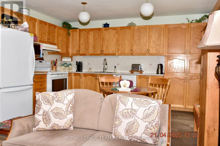 28186551/176-windhurst-drive/barrhaven-east/ottawa/ontario/K2G6J4_9