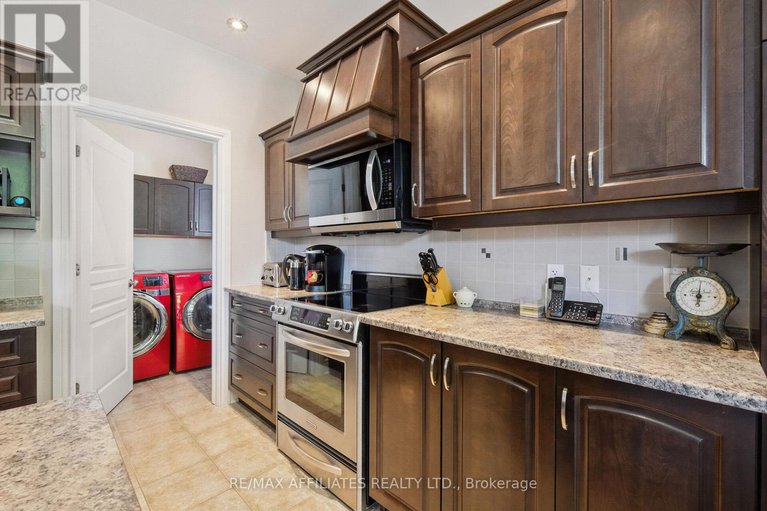 28426822/176-topaze-crescent/town-of-rockland/clarence-rockland/ontario/K4K0E2_20