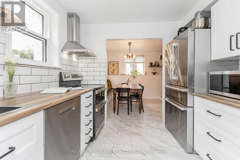 29518318/1225-foxbar-avenue/ellwood/ottawa/ontario/K1V6V4_14