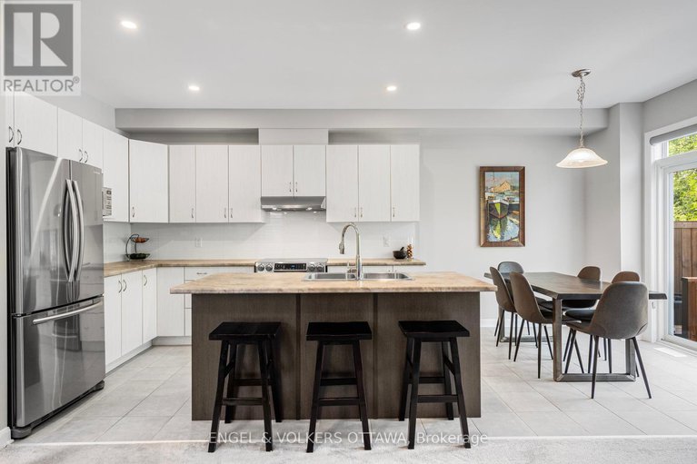 29052696/220-geyser-place/hearts-desire/ottawa/ontario/K2J6P1_10