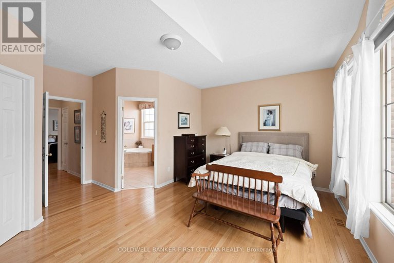 29386264/19-fencerow-way/stonebridge/ottawa/ontario/K2J4X8_27