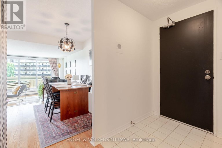 29223643/606-1171-ambleside-drive/woodroffe/ottawa/ontario/K2B8E1_9