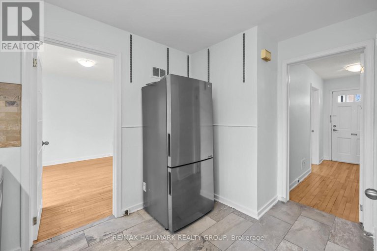 29115162/9-bedford-crescent/manor-park/ottawa/ontario/K1K0E3_12