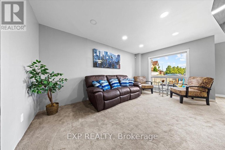 28594729/93-cedarock-drive/bridlewood/ottawa/ontario/K2M2H5_5