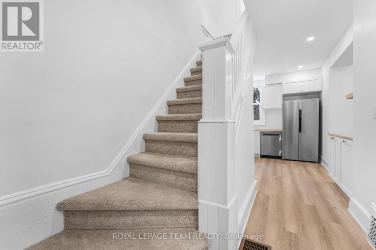 28948436/5-gilchrist-avenue/ottawa-west/ottawa/ontario/K1Y0M7_5