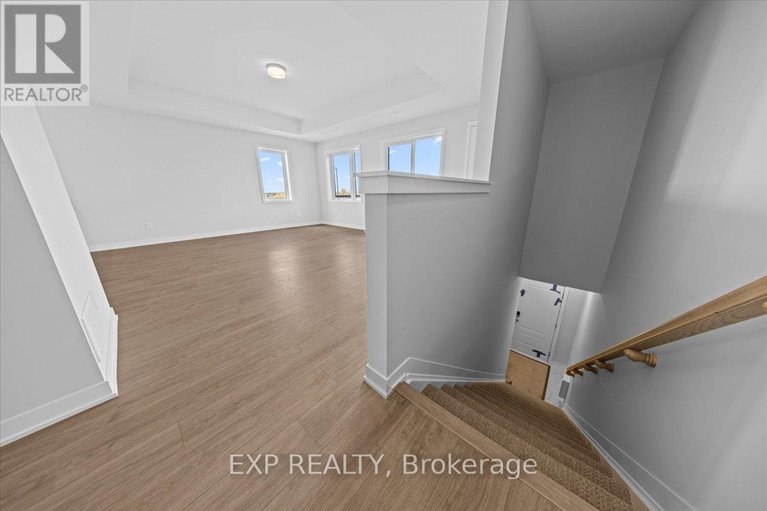 29075460/110-parnian-private/half-moon-bay/ottawa/ontario/K2J4H7_3