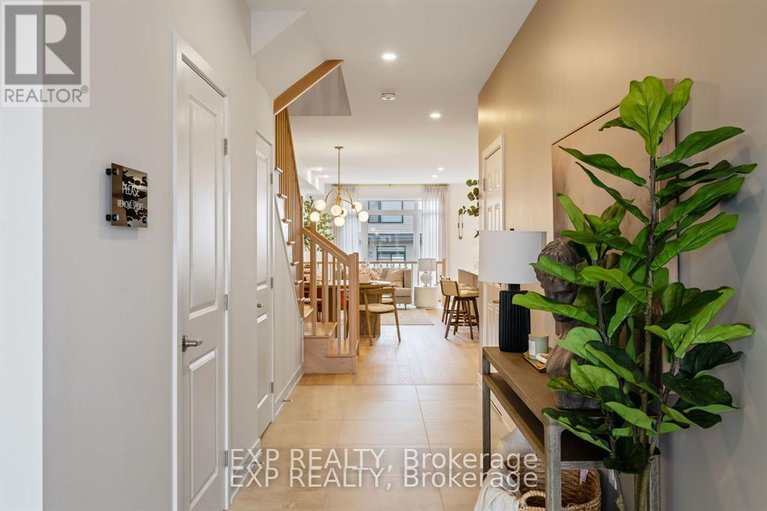 29529165/443-haresfield-court/riverside-southgloucester-glen/ottawa/ontario/K4M0B6_2