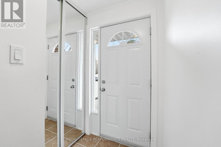 29570423/6442-bilberry-drive/orleans-wood/ottawa/ontario/K1C4P3_3