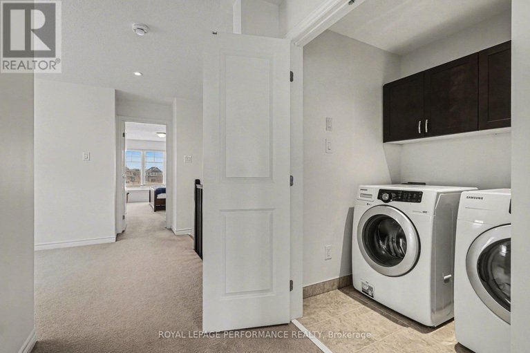 29430720/810-white-alder-avenue/blossom-parkkemp-parkfindlay-creek/ottawa/ontario/K1T0G2_24