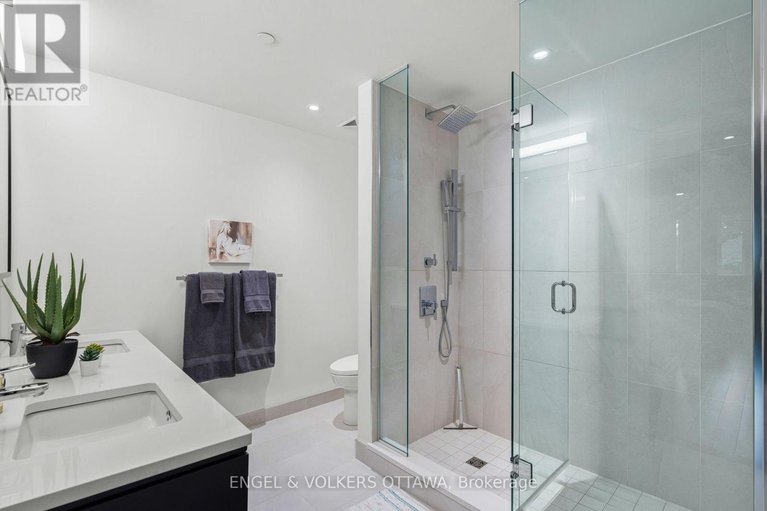 28418006/103-135-barrette-street/vanier/ottawa/ontario/K1L7Z9_21