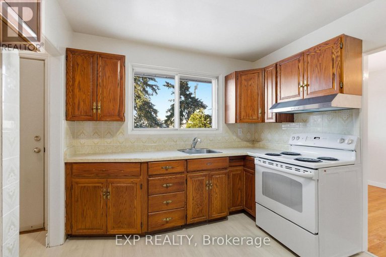 29326818/2243-miramichi-street/kenson-park/ottawa/ontario/K2C0Z1_10