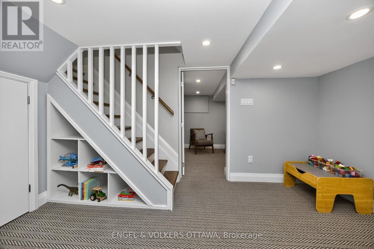 28849815/316-fairmont-avenue/civic-hospital/ottawa/ontario/K1Y1Y8_33