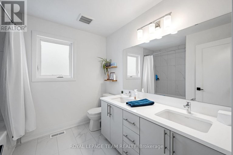 29484590/437-fleet-canuck-private/huntley-ward-south-east/ottawa/ontario/K0A1L0_35