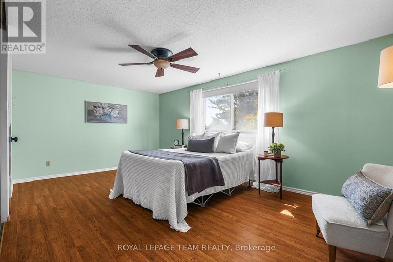 28963581/1155-sauterne-park/convent-glen/ottawa/ontario/K1C2H3_25