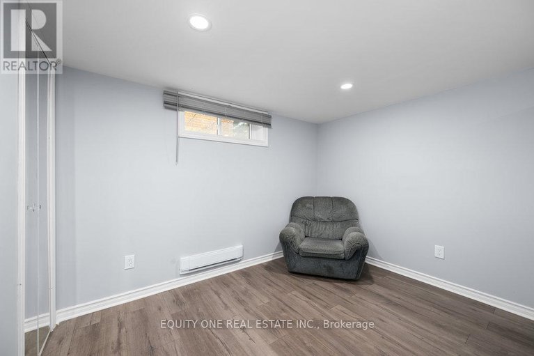 28621655/1041-wiseman-crescent/riverside-park/ottawa/ontario/K1V8J3_28