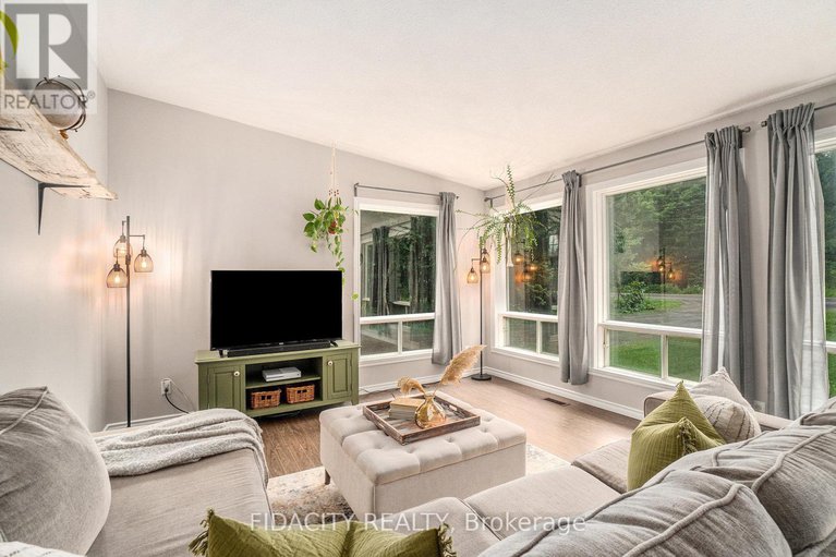 28620333/2752-8th-concession-north-pakenham-road/pakenham/mississippi-mills/ontario/K0A2X0_5