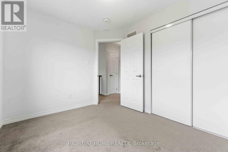 29608682/404-edgevalley-court/stittsville-north/ottawa/ontario/K2S2R3_37