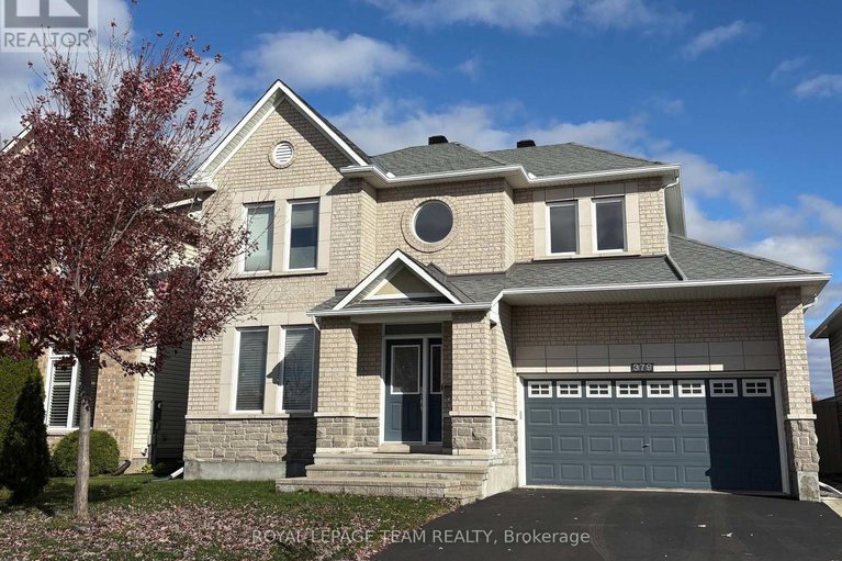 379 Langrell Crescent