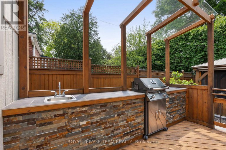 28424968/524-broadview-avenue/mckellarhighland/ottawa/ontario/K2A2L4_33