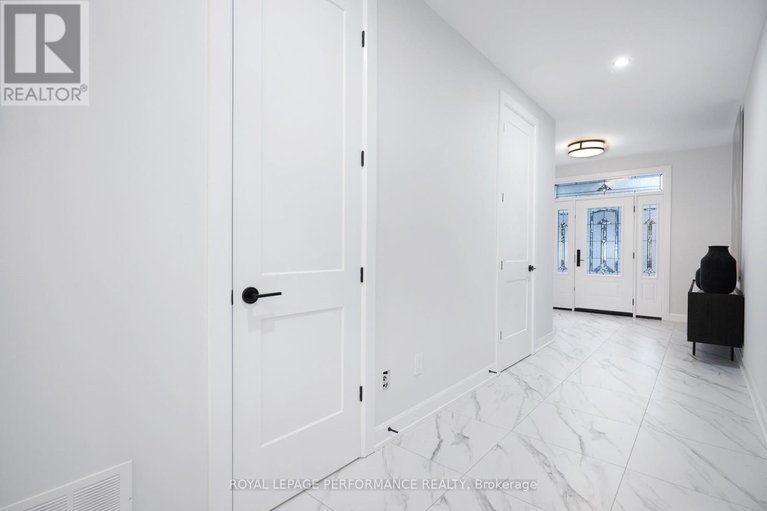 29317173/1709-fisher-ave-avenue/carleton-heights/ottawa/ontario/K2C1X9_5