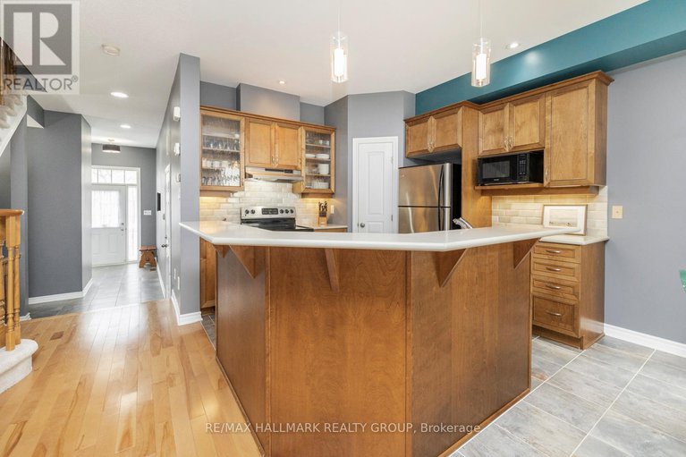 28265778/202-waymark-crescent/bridlewood/ottawa/ontario/K2M0A6_13