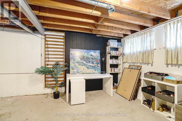 28970777/1317-ferguson-street/bel-air-heights/ottawa/ontario/K2C2K5_23