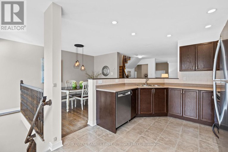 28656306/280-applecross-crescent/morgans-grantsouth-march/ottawa/ontario/K2K0C4_13