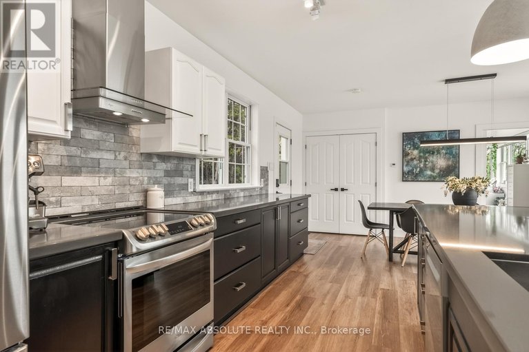 29616182/5-871-berry-side-road/kanata-north-east/ottawa/ontario/K0A1T0_14