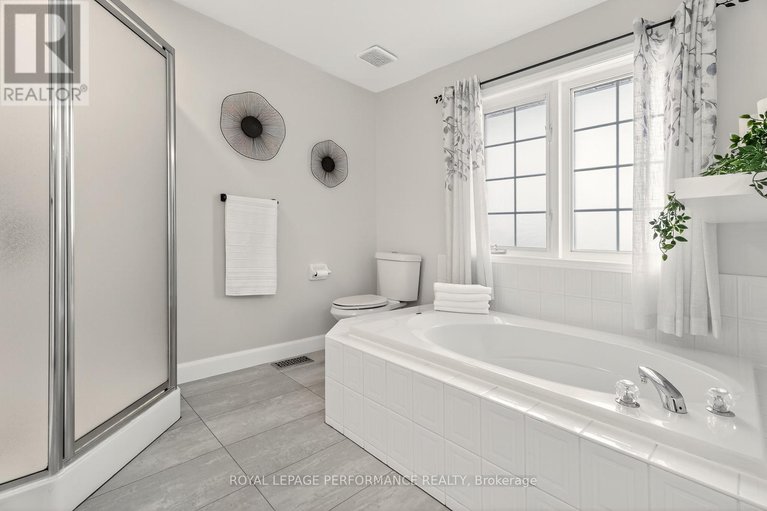 29615076/1820-mccallum-drive/fallingbrookgardenway-south/ottawa/ontario/K4A3T7_27