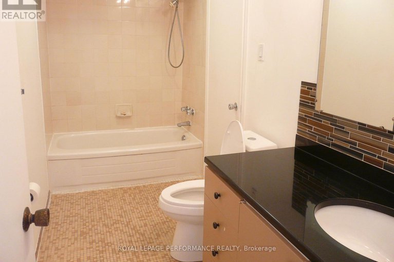 28983917/714-shefford-court/beacon-hill-north/ottawa/ontario/K1J6X3_12