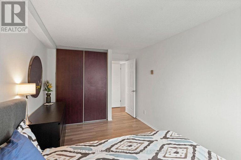 29471570/315-6532-bilberry-drive/orleans-wood/ottawa/ontario/K1C4N9_18