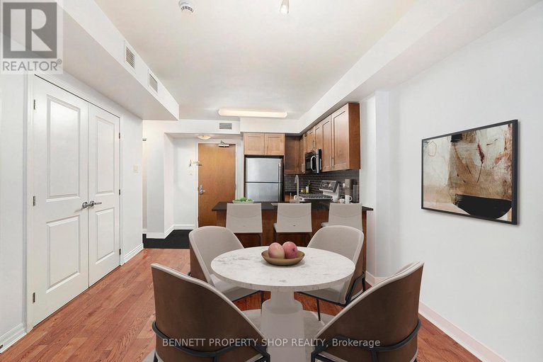 28184809/807-242-rideau-street/sandy-hill/ottawa/ontario/K1N0B7_5