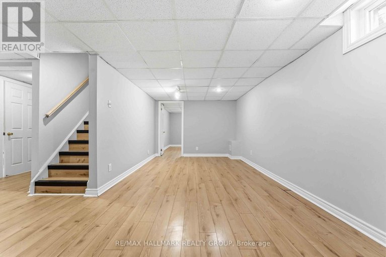 29645629/6033-meadowglen-drive/chapel-hill/ottawa/ontario/K1C5V4_29
