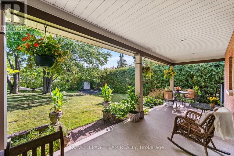 29461995/1601-apeldoorn-avenue/carleton-heights/ottawa/ontario/K2C1V4_38