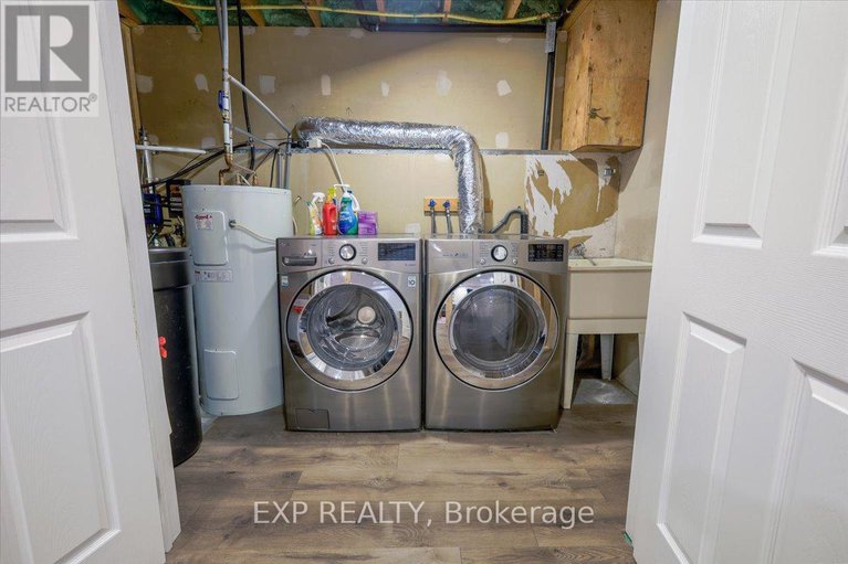 29166870/702-cedar-hill-road/pakenham/mississippi-mills/ontario/K0A2X0_23