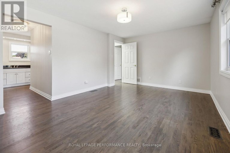 29032423/1873-du-clairvaux-road/chapel-hill/ottawa/ontario/K1C5X9_28