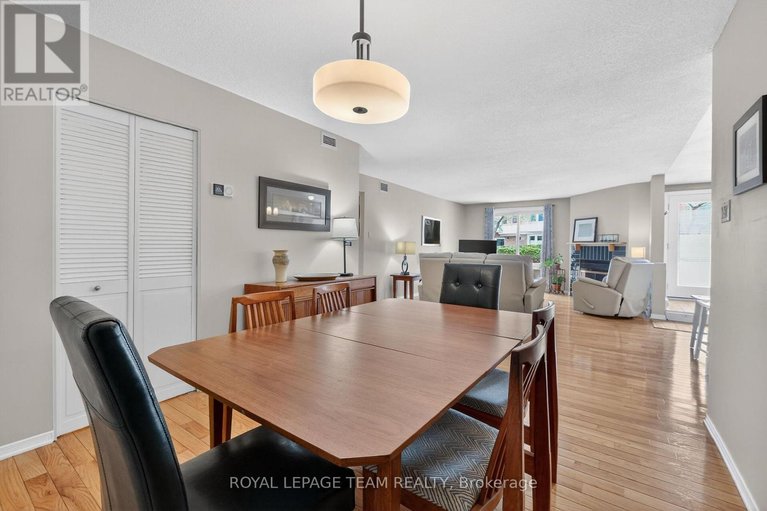 29521537/202a-62-donald-street/overbrook/ottawa/ontario/K1K1N2_18