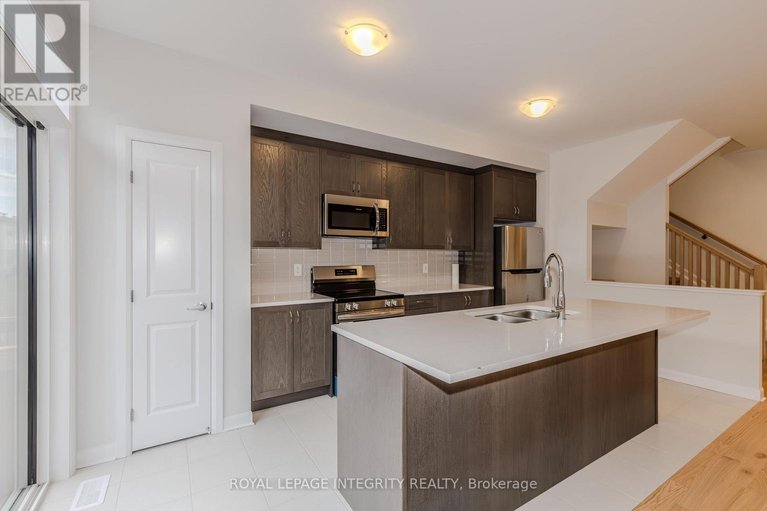 29569553/66-osler-street/morgans-grantsouth-march/ottawa/ontario/K2W0M1_9