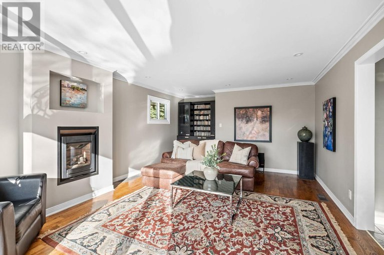28476575/56-ryeburn-drive/riverside-southgloucester-glen/ottawa/ontario/K1V1H5_17