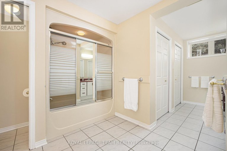 28599636/2124-cty-rd-18-road-s/north-grenville-twp-kemptville-south/north-grenville/ontario/K0G1J0_38