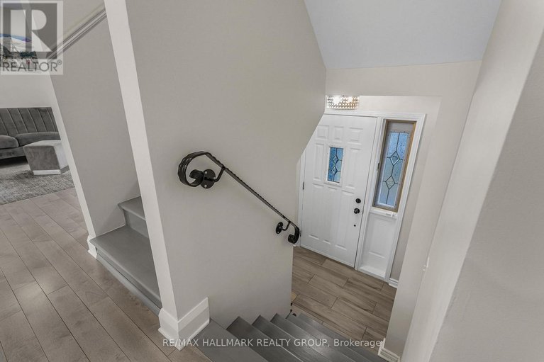 29592597/436-yves-street/town-of-rockland/clarence-rockland/ontario/K4K1E9_5