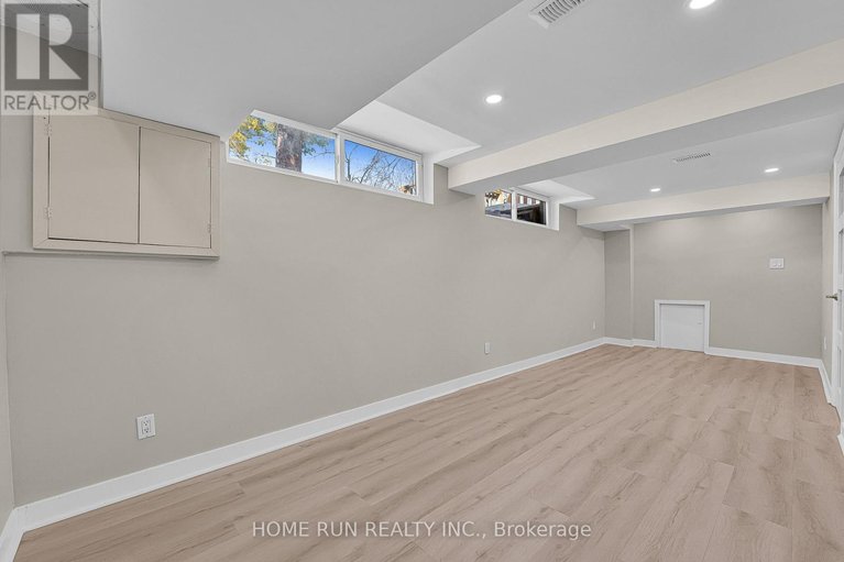 29593960/1259-meadowlands-drive-e/city-viewskylinefisher-heightsparkwood-hills/ottawa/ontario/K2E6K4_41