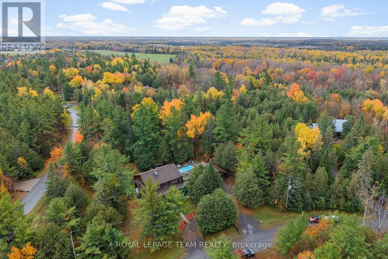 29441818/9-hubertine-gate/remainder-of-stittsville-area/ottawa/ontario/K2S1S5_95