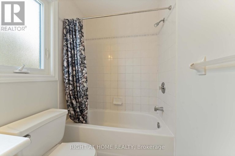 28861938/11-wiltshire-circle/longfields/ottawa/ontario/K2J4K9_25