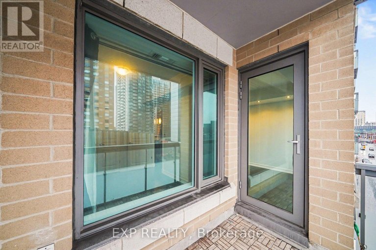 29446602/510-238-besserer-street/sandy-hill/ottawa/ontario/K1N6B1_19